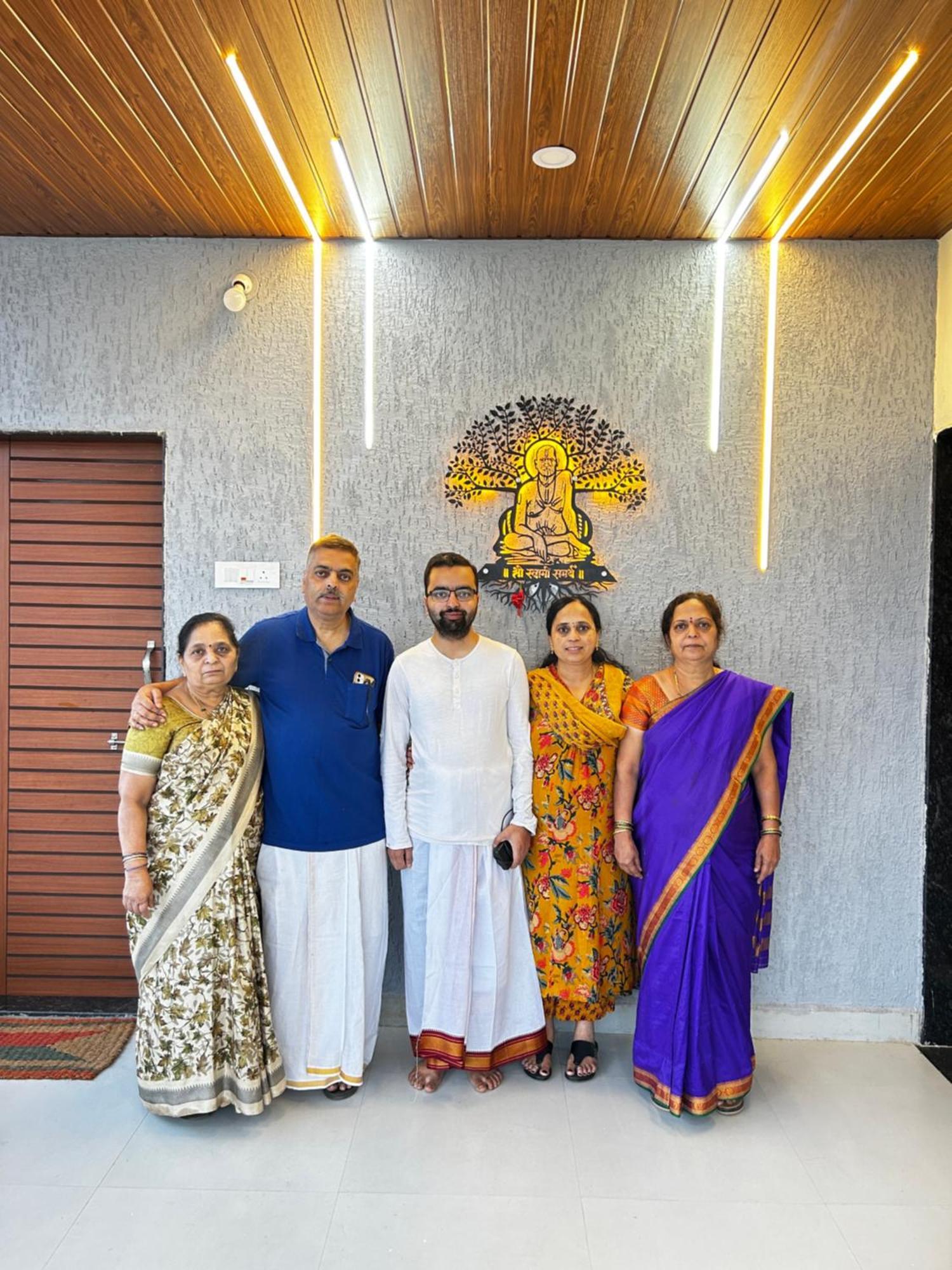 Vatavriksha Guest House,Akkalkot Akalkot Exteriör bild